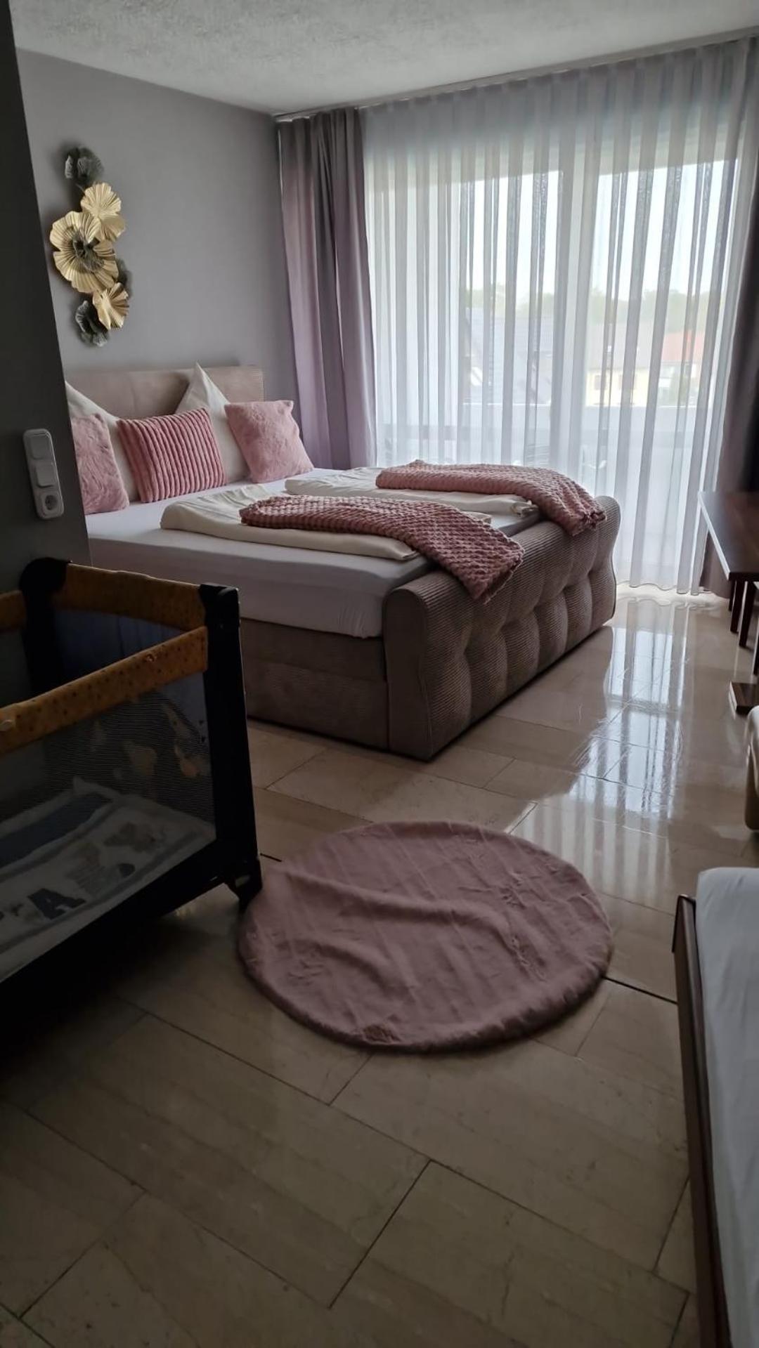 Hotel Hafez บาดซัลซูเฟลน ภายนอก รูปภาพ